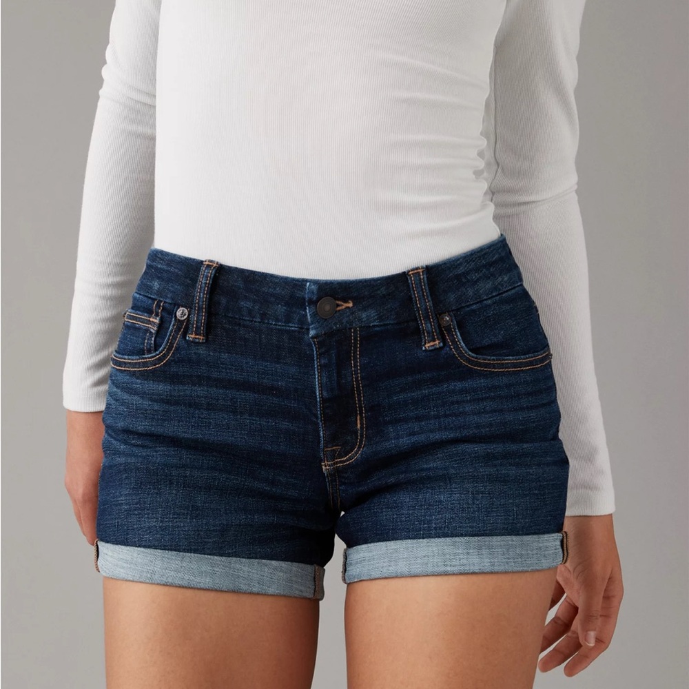AE Next- Level Curvy High-Waisted Relaxed Short